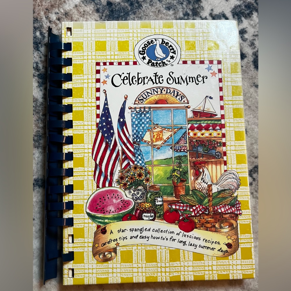 Gooseberry Patch Celebrate Summer Cookbook Recipes Memories Picnics Graduations